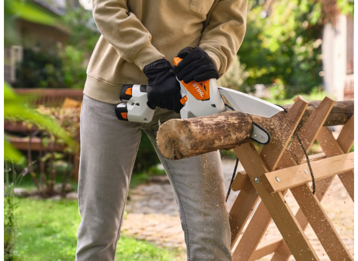 Акумуляторна міні-пила STIHL GTA 30 Set (Комплект) Акумуляторна міні-пила STIHL GTA 30 Set (Комплект)