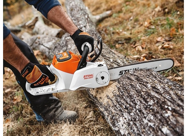 Акумуляторна пилка STIHL MSA 220 C ( без АКБ та З/П ) Акумуляторна пилка STIHL MSA 220 C ( без АКБ та З/П )