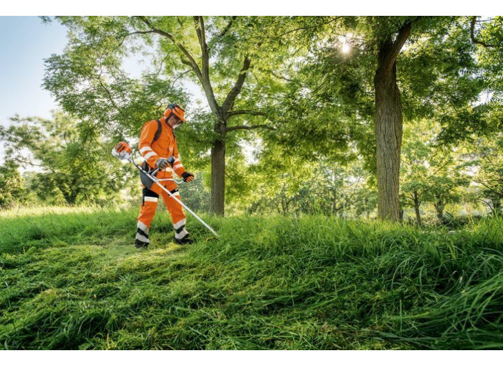 Мотокоса Stihl FS 120 Мотокоса Stihl FS 120