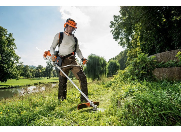 Мотокоса Stihl FS 120 Мотокоса Stihl FS 120