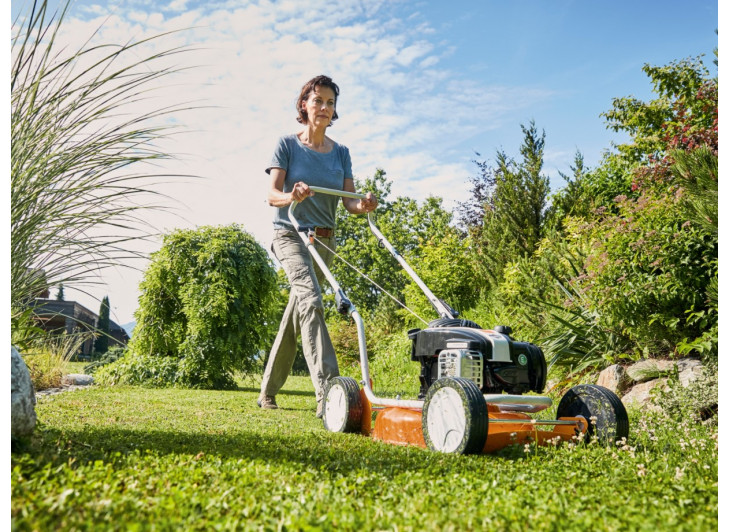 Газонокосарка бензинова STIHL RM 2.2 R Газонокосарка бензинова STIHL RM 2.2 R