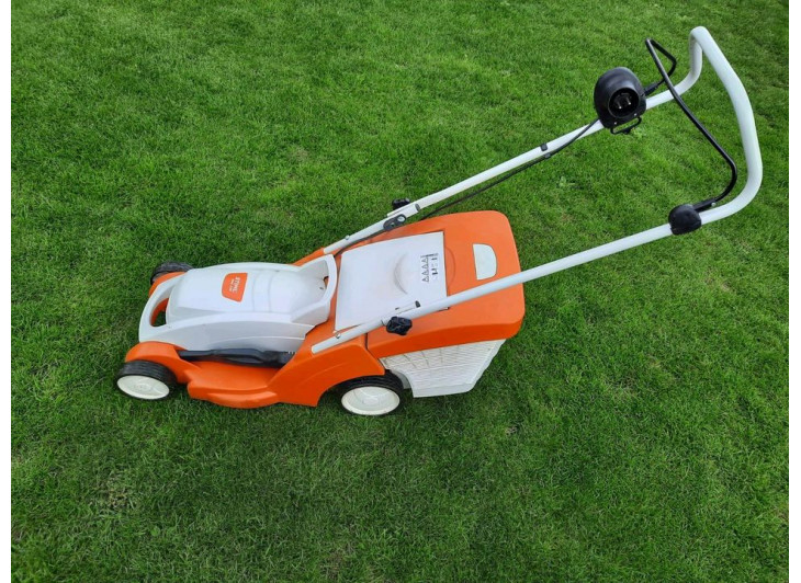Газонокосарка STIHL RME 339